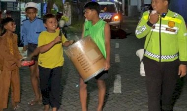 Polres-Pasuruan-Dampingi-Warga-Patrol-Sahur-Cegah-Tawuran