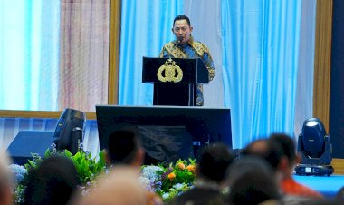 Kapolri-Silaturahmi,-Beri-Motivasi-untuk-Siswa-Terpilih-SMA-Kemala-Taruna-Bhayangkara