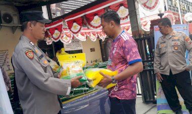 Polsek-Krian-Gelar-Bazar-Beras-Murah,-Warga-Antusias-Menyambut