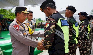 Kapolri-Soroti-Tantangan-Perkembangan-Teknologi-Digital-dalam-Menjaga-Stabilitas-Nasional