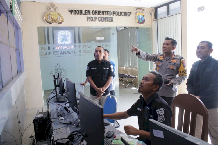 Mudik Aman Polres Nganjuk Maksimalkan CCTV Command Center dan Layanan Publik