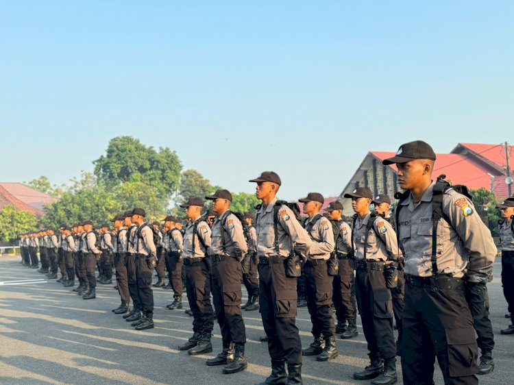 Serasa di Akademi Internasional, Komando 'Roll Call Begin!' Menggema di Apel Siswa Bintara SPN Polda Jatim