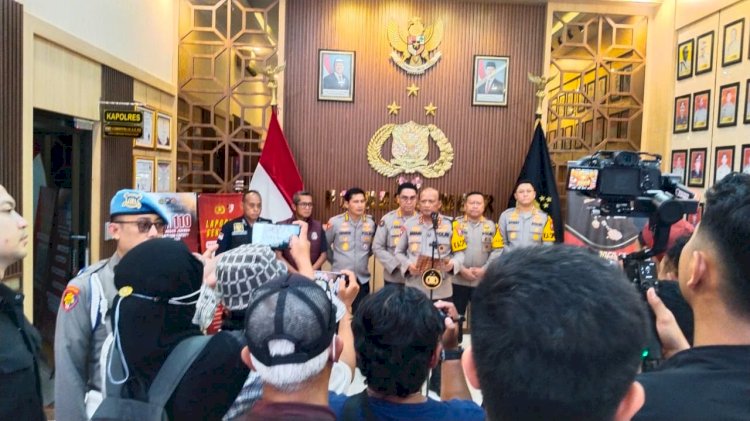 Polda Jatim Pastikan Situasi Terkendali dan Tidak Ada Korban Jiwa pasca Ledakan di Masjid Jember